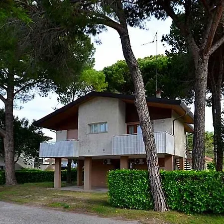 Otel Bright Flat Surrounded By A Garden 700m From The Sea 3*